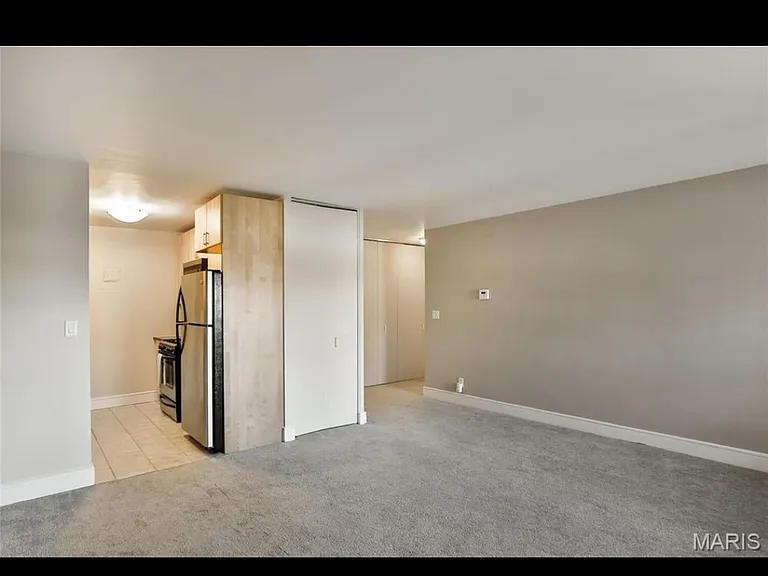 210 N 17th St #411 — Photo 15