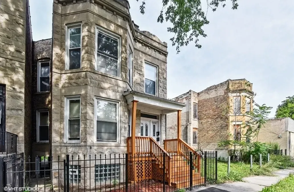 2 bed, 700 sqft, $1,000 — Photo 4