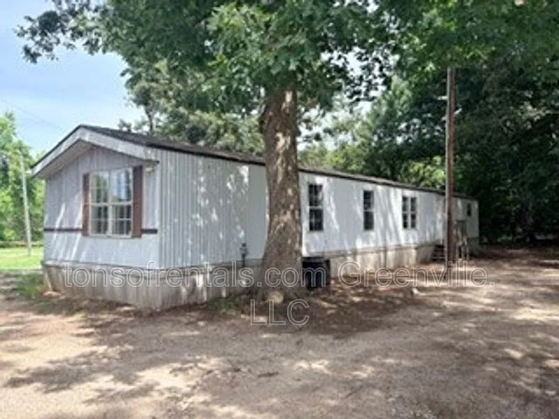 255 Pine Dr