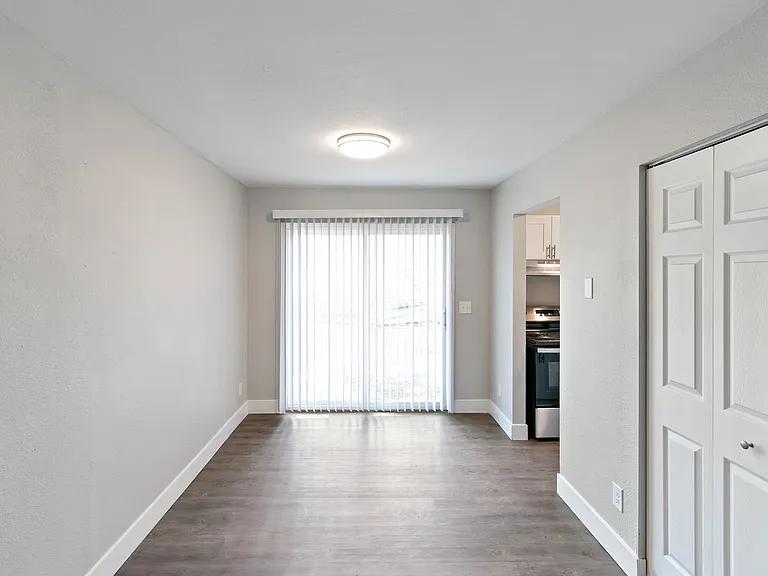 Timber Ridge Apartments (Timber Ridge 64 LLC) — Photo 24