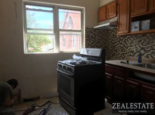 412 Albemarle Rd #2, Brooklyn, NY 11218