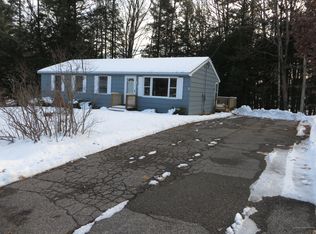 8 Lawrence St, Springvale, ME 04083