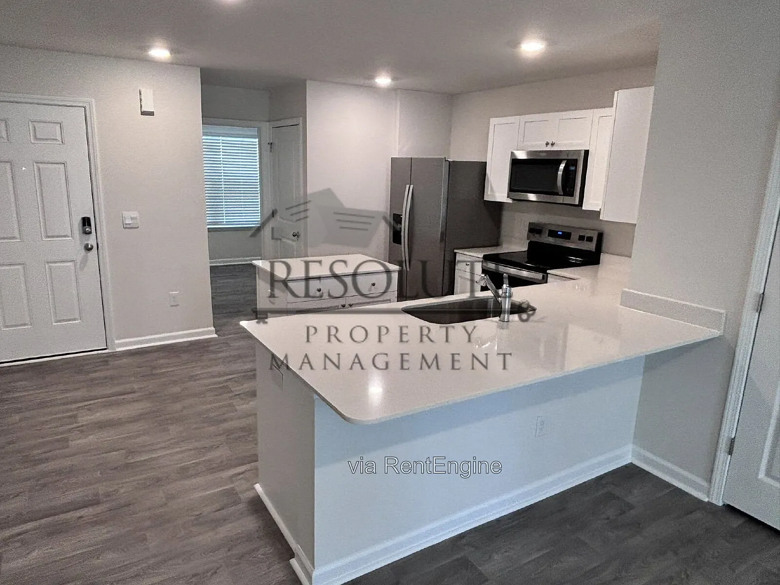 3 bed, 2.5 bath, 1562 sqft, $1,950 — Photo 4