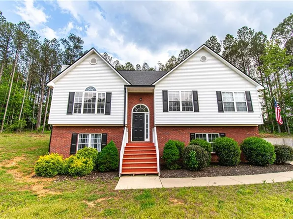 13 Denver Dr NW, Cartersville, GA 30120