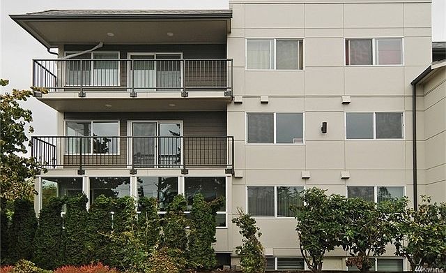 1st image of 11556 Greenwood Ave N APT 304
