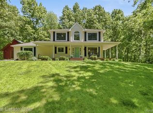 3559 Perry Lake Rd, Ortonville, MI 48462