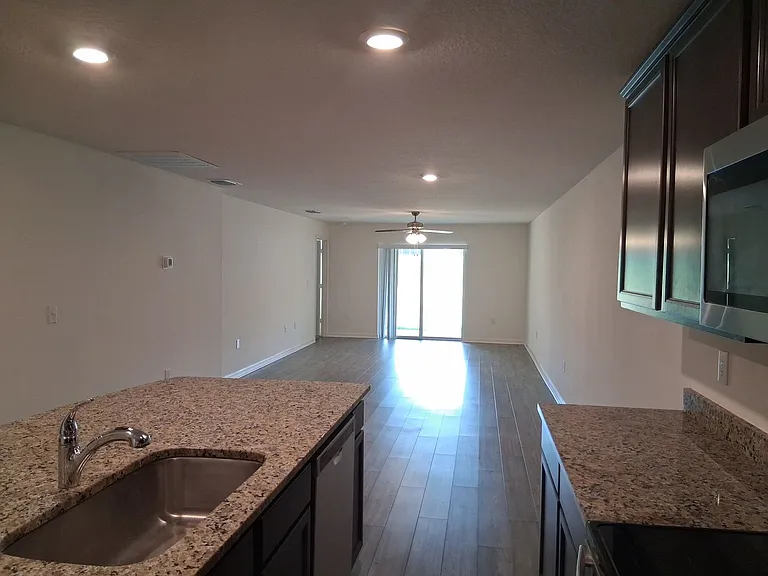 8871 Southern Charm Cir — Photo 32