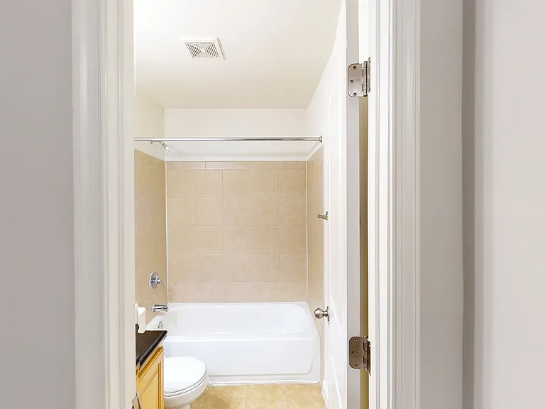 Gayton Pointe Townhomes — Photo 50