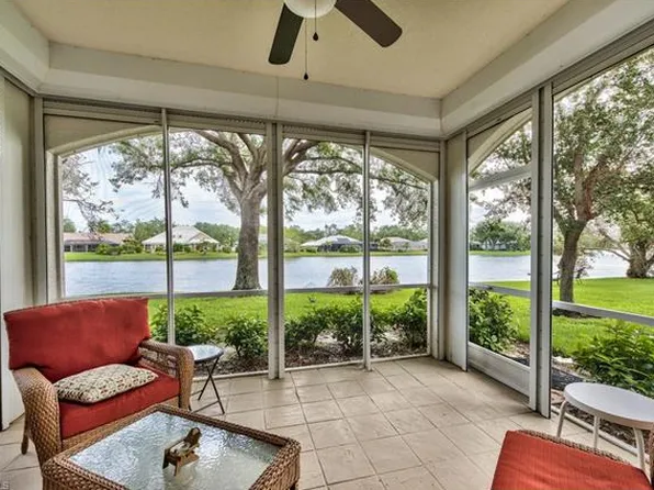 57 Silver Oaks Cir APT 13104, Naples, FL 34119
