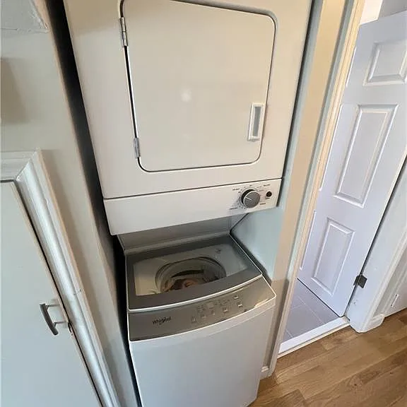 19 Joy St #2 — Photo 3
