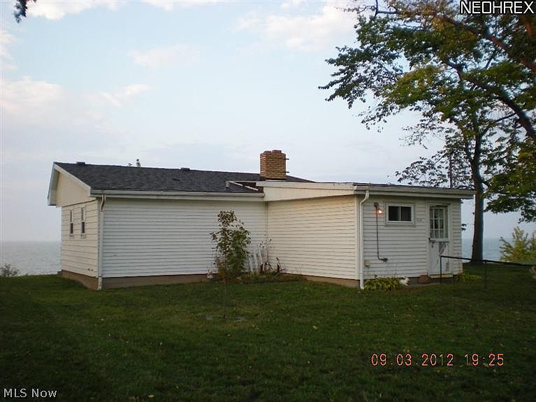 1st image of 3406 Edgewater Dr