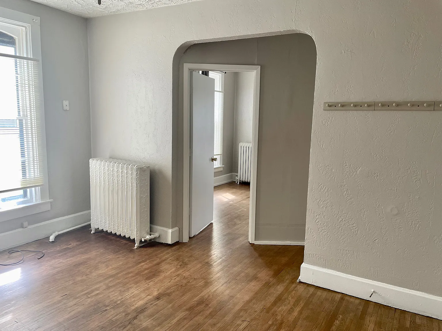 2 bed, $1,050 — Photo 4