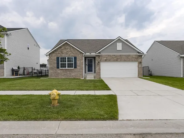 58530 Westmoore Cir, New Haven, MI 48048