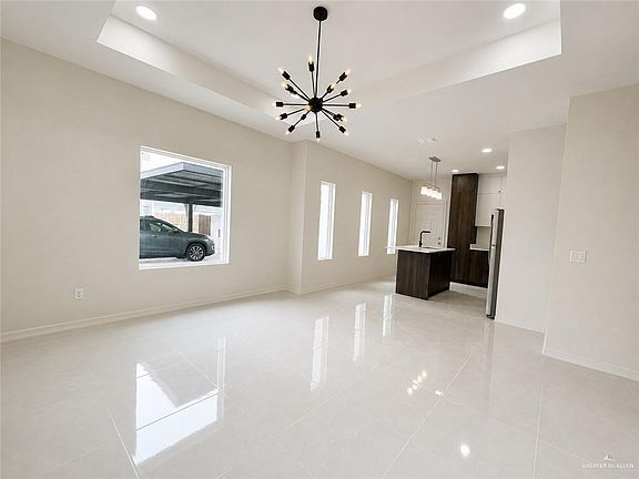 2nd image of 408 N Alexandrite Ave