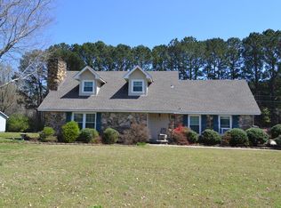 1390 Ridge Dr, Killen, AL 35645