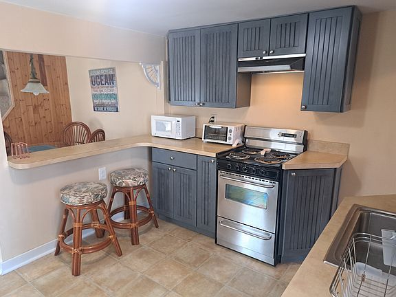 Fully stocked kitchen