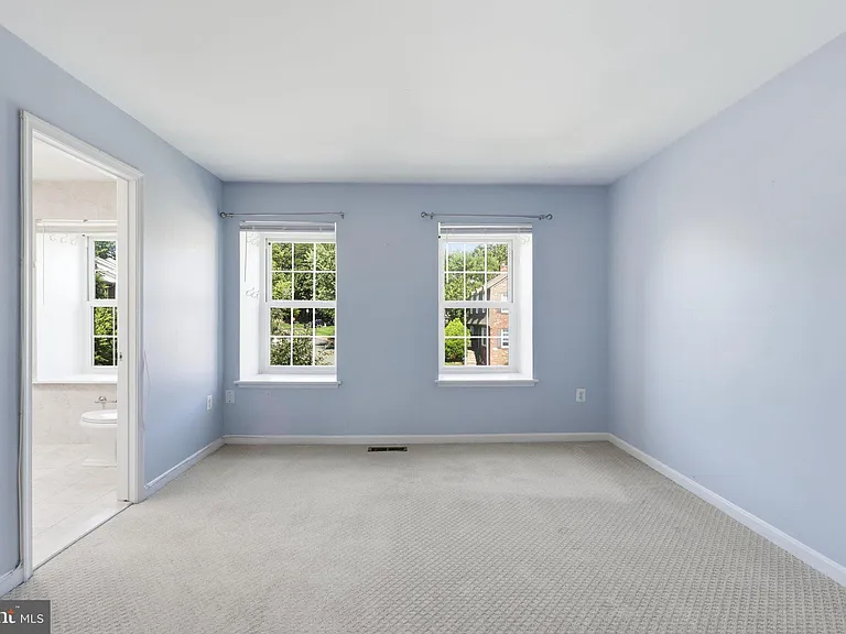 3946 Rosebay Ct — Photo 12