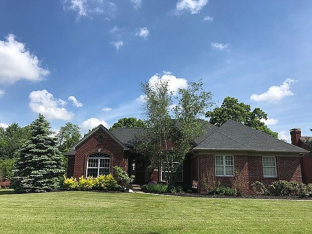 1st image of 119 Whispering Woods Ln