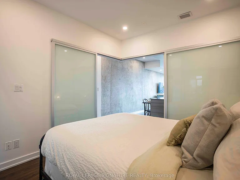 205 Manning Ave N #408 — Photo 24