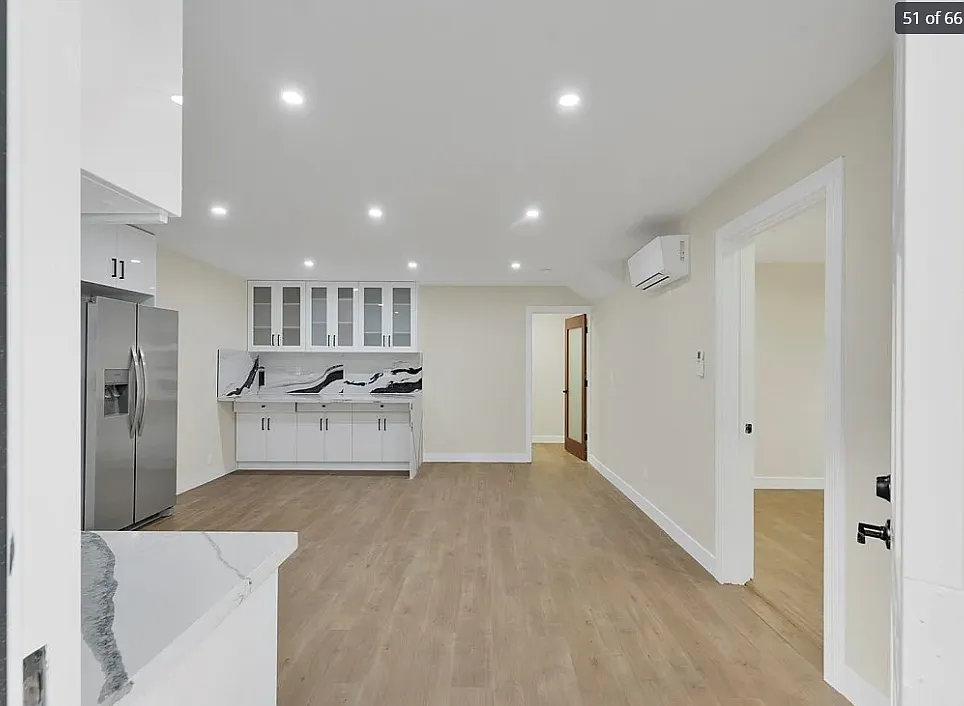 2 bed, 800 sqft, $2,695 — Photo 1