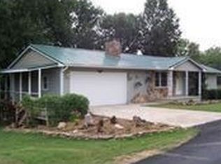 2083 Acacia Club Rd, Hollister, MO 65672