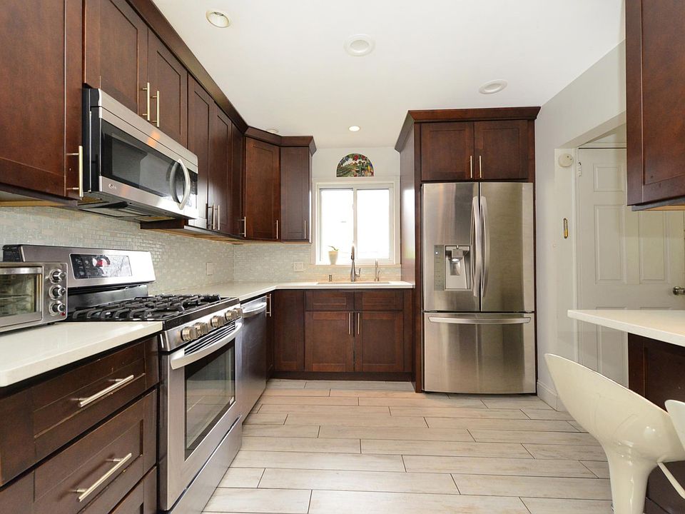 1st image of 6117 Cloverdale Blvd