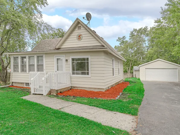 2S366 Hart Rd, Batavia, IL 60510