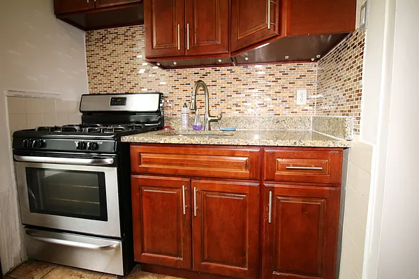 Rented by Highline Residential | media 8