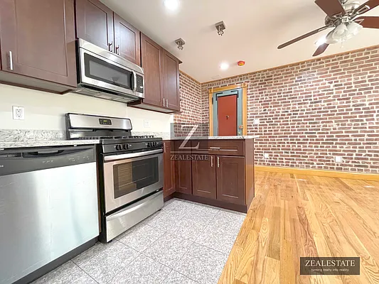 Rented by ZealEstate Group Inc | media 21