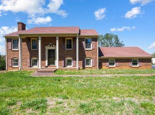 4068 Stage Coach Rd, Nathalie, VA 24577