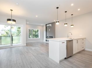 924 Jenkins Ave #305, Langford, BC V9B 2N7