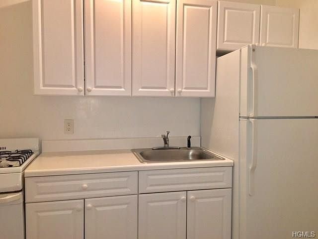 1st image of 11 Park Ave APT 7H