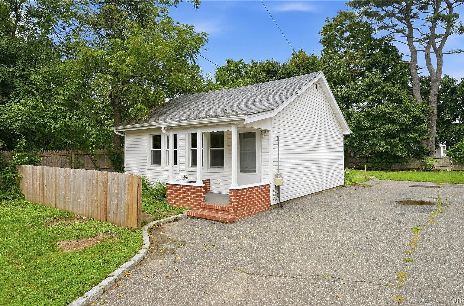2 bed, 1.0 bath, 660 sqft, $2,700 — Photo 1