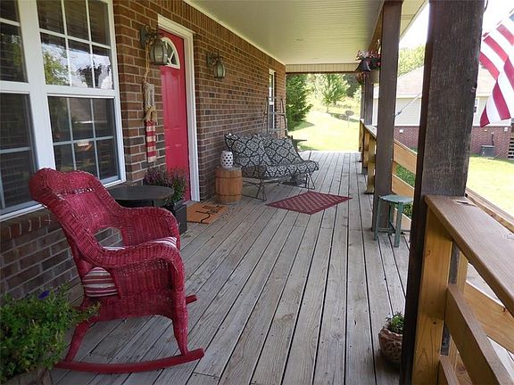 2nd image of 66 S Centennial Ave
