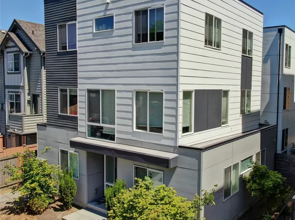 5222 Brooklyn Avenue NE, Seattle, WA 98105