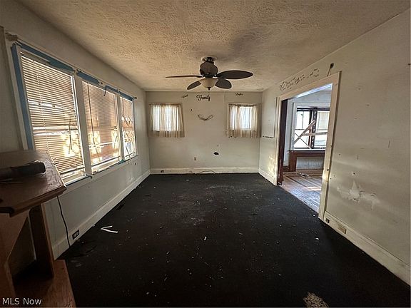 2nd image of 191 Colony Cres