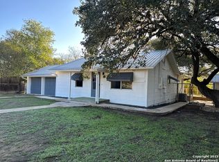 502 Cypress St, Bandera, TX 78003