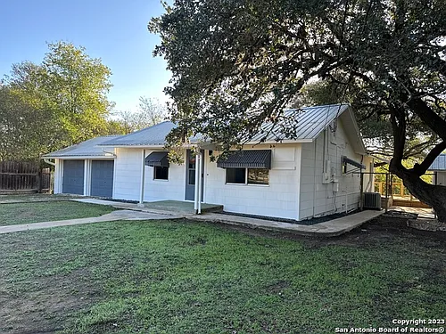 502 Cypress St Photo 1