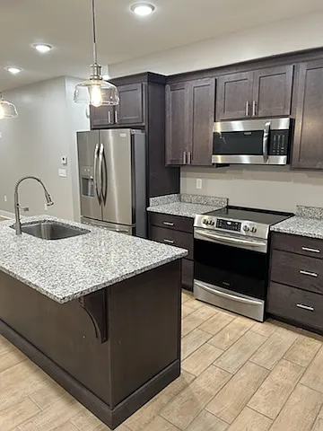 3 bed, 1750 sqft, $1,650 — Photo 2