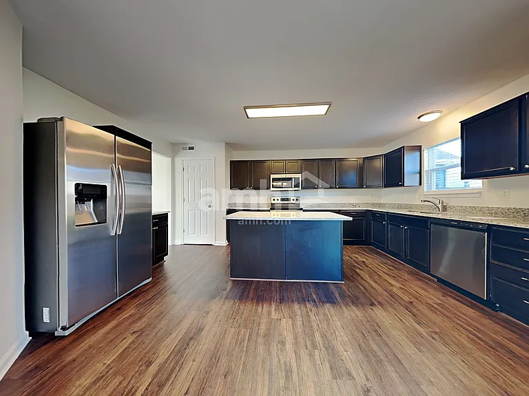 906 Northwich Ave — Photo 3