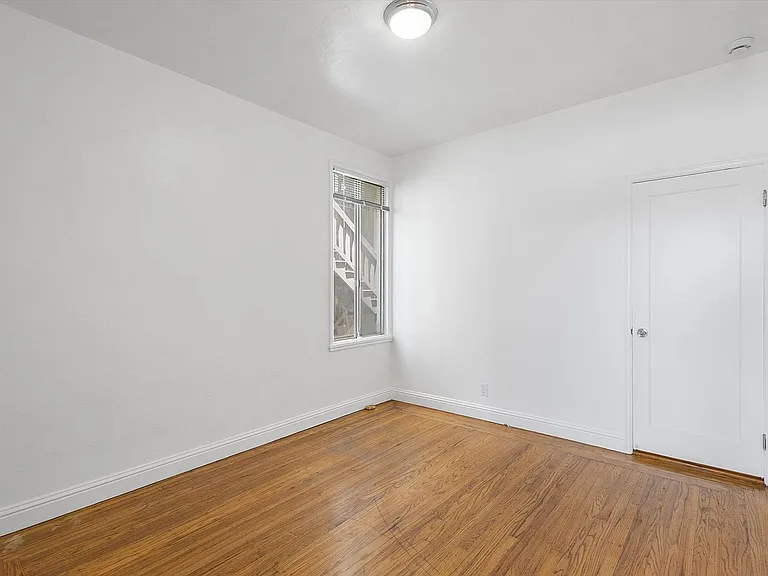 221 Pacific Ave — Photo 5