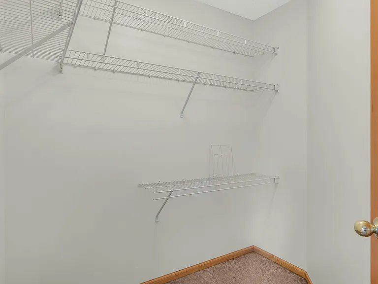 9771 Gable Dr — Photo 37