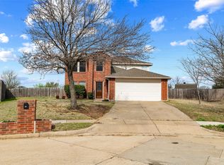 8900 Harvest Moon Trl, Denton, TX 76210