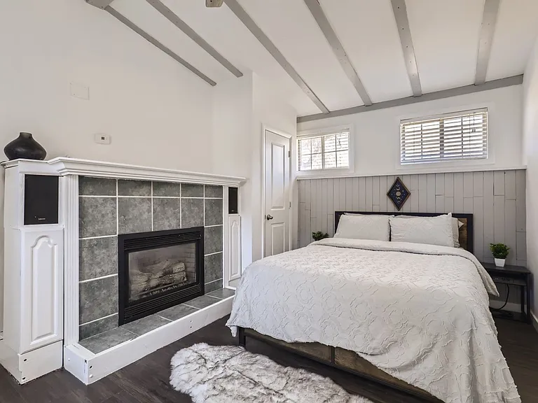 5201 Lowell Blvd #B — Photo 12