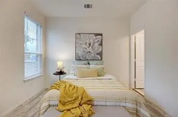 2950 E Old Settlers Blvd #4 — Photo 14