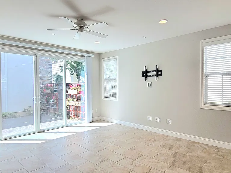 186 Colner Cir — Photo 9