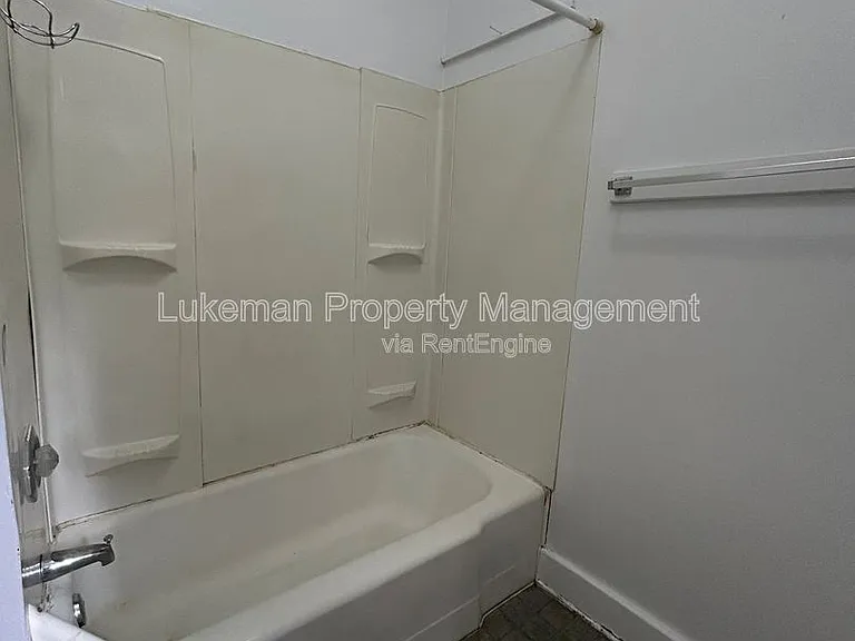 415 Davis St #2 — Photo 4