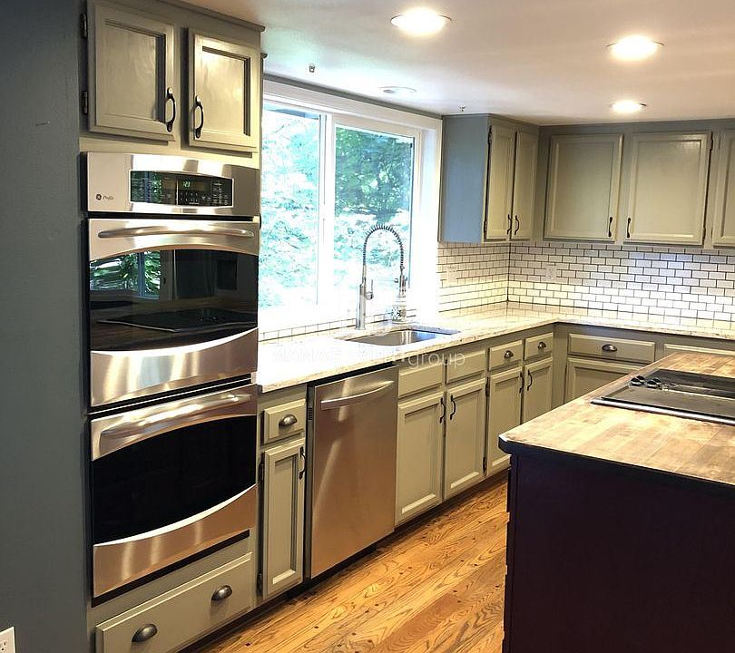 1st image of 7995 SW Carol Glen Pl