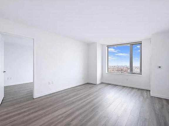 4th image of 1524 Sheepshead Bay Rd #G7