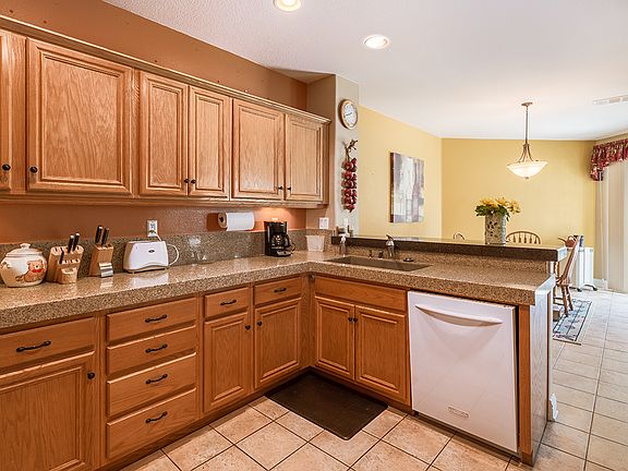 5th image of 24614 Avignon Dr
